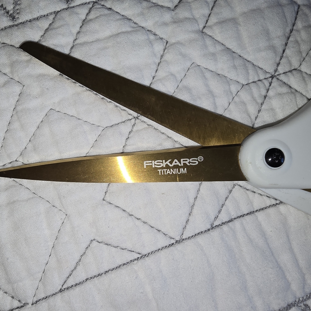 3 Pairs Fiskars Scissors Pinking, Razor Edged And Titanium. EUC - Picture 2 of 5
